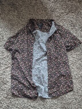 Forever 21 Black Short-Sleeve Button-Up Shirt with Pink Floral Print